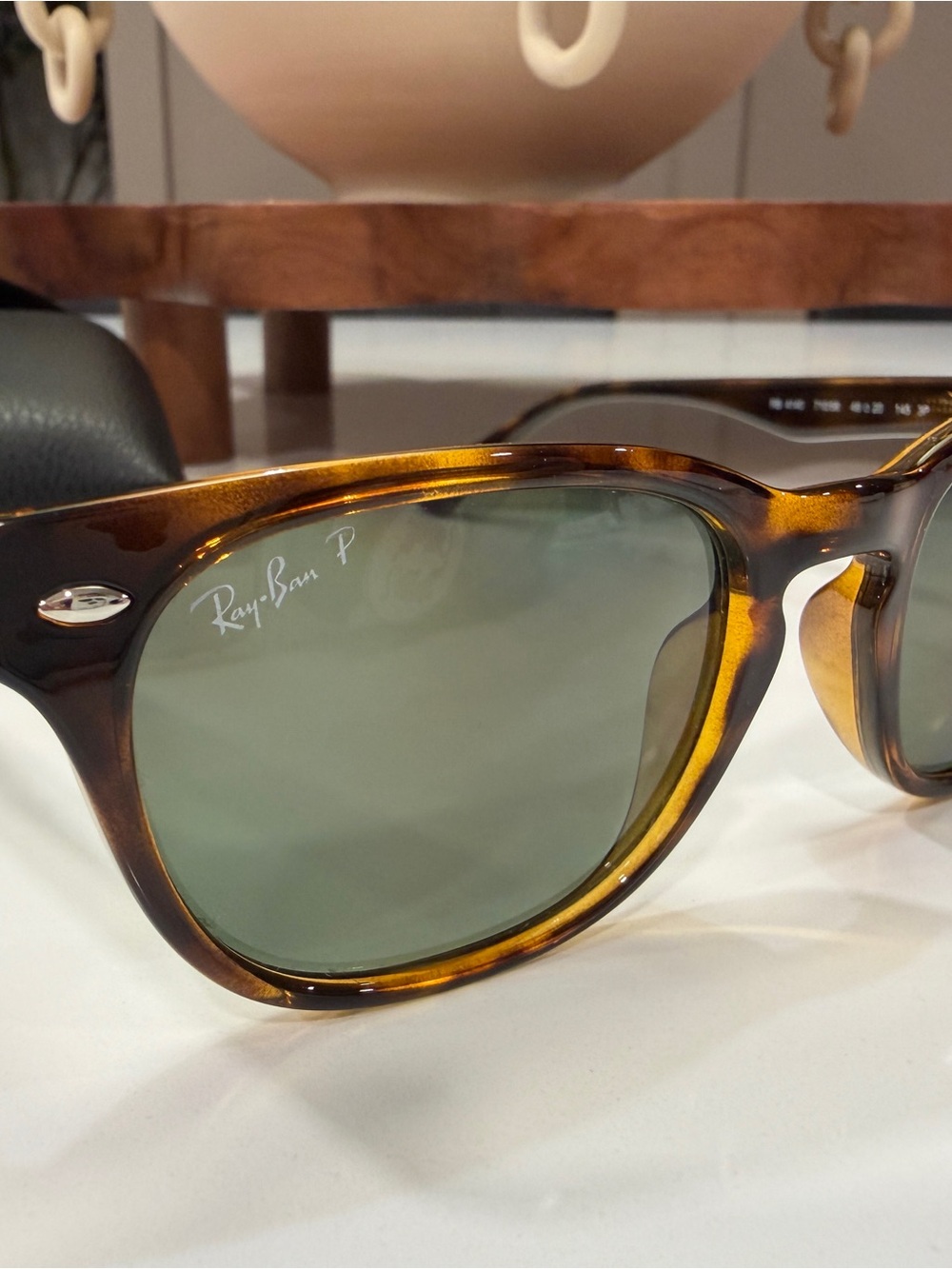 New Ray-Ban Polarized Sunglasses - Picture 9 of 10